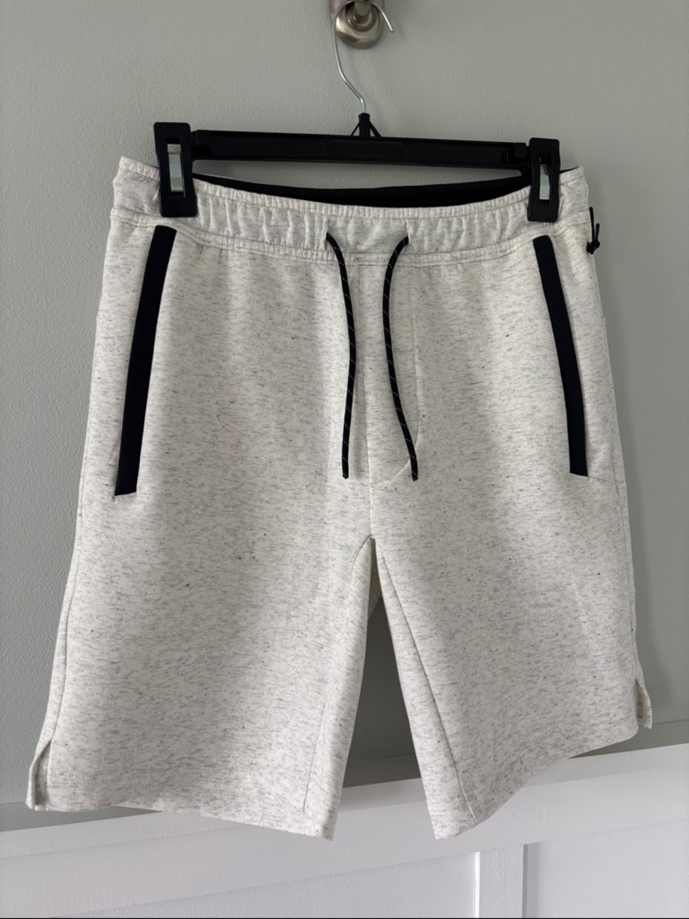Men's Athletic Drawstring Shorts in Light Heather